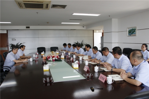 【领导关怀】市城投集团党委副书记郭东晓一行赴英皇集团集团走访调研